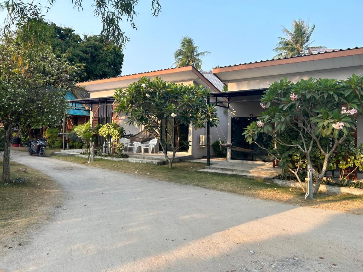 The Cosy Sunset Beach Resort & Restaurant Thongsala Εξωτερικό φωτογραφία